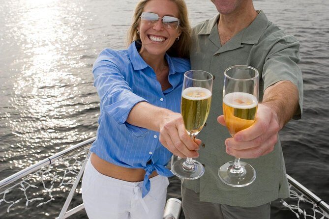 2 Hour Champagne Sunset Cruise from Grace Bay, Providenciales (Adult Only) - Sailing Grace Bay: Coastline Views, Photo Moments, and Golden Hour Timing
