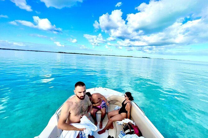 3 Hours Private Charter Tour Turks and Caicos - A 27 ft Hurricane boat with a crew that runs the show