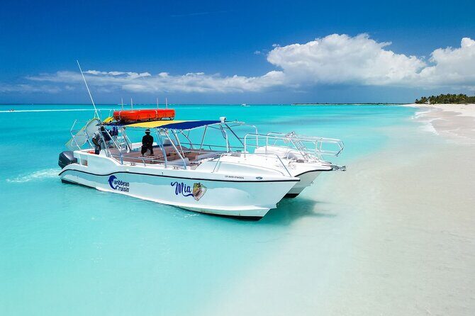 4HR Private Half-day Boat in Gracebay - Why a private Grace Bay boat beats a crowded beach day
