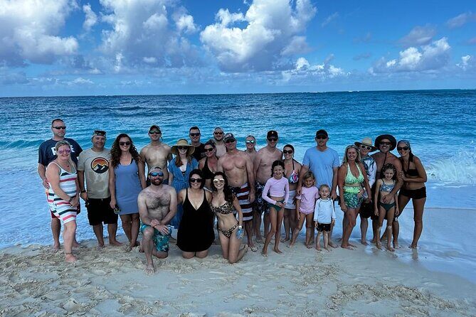 6HR-Provo Cays exploration with Lunch in Gracebay - Conch Collecting and the Food Payoff on the Water