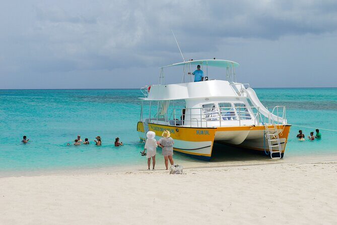 Afternoon Half Day Cruise from Providenciales with Snorkeling and Iguana Island - Food and rum punch on board: expect snacks, then lunch