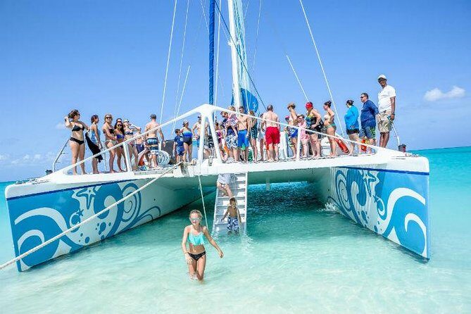 Family Catamaran & Snorkeling Cruise Turks & Caicos - A 65-foot catamaran that feels big enough for comfort