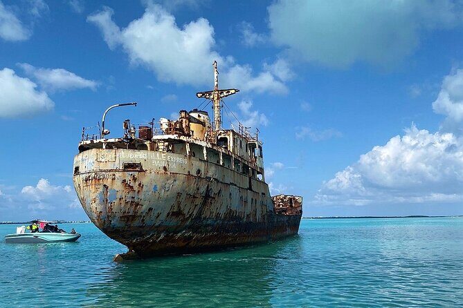 Full Day Private Charter Tour Turks and Caicos - La Famille Express Shipwreck near Long Bay (Stop 1)