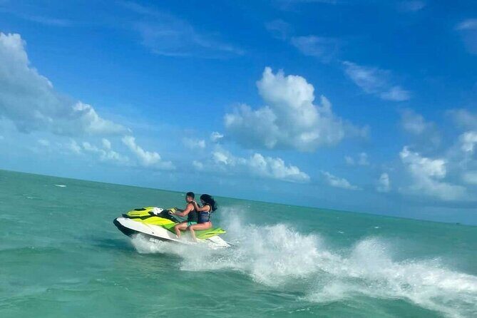 Island Hopper Adventure in Providenciales - Half Moon Bay Sandbar: Why This 1,200-Meter Beach Photo Always Looks Different