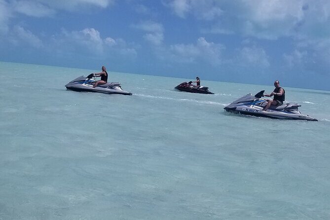 Jet Ski Shipwreck and Private Island Excursion - Guides and Service: The Difference Between Fun and Frustration
