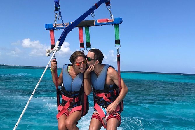 Key to the Sea Parasailing- Birds Eye View of the Best Beach in the world - The Crew, Photos, and How to Get the Best Keepsakes
