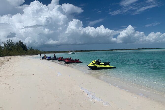 Lunch Seafari to pristine cays, shipwreck and lunch at TIKI BAR - Stop 3: Lunch at Omar’s Beach Hut (Your Built-In Reset)
