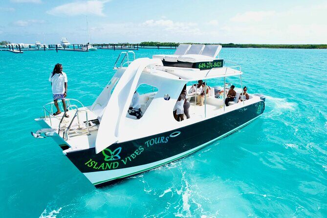 Private 4 Hour Power Catamaran Excursion in Grace Bay - Key things that make this catamaran outing worth your attention