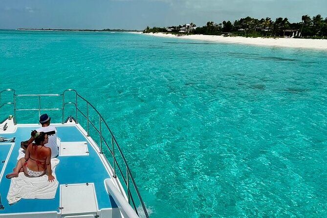 Private 7-Hour Catamaran Tour in Turks and Caicos - Little Water Cay and Iguana Island: The Optional Hour That Changes the Mood