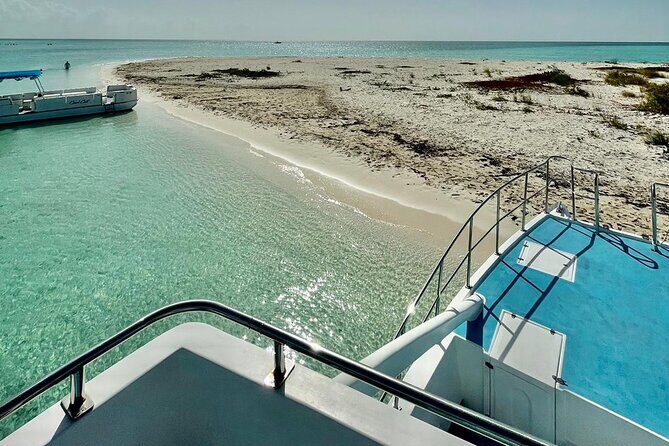 Private 7-Hour Catamaran Tour in Turks and Caicos - Food, Drinks, Music, and the Kind of Comfort You Notice Later