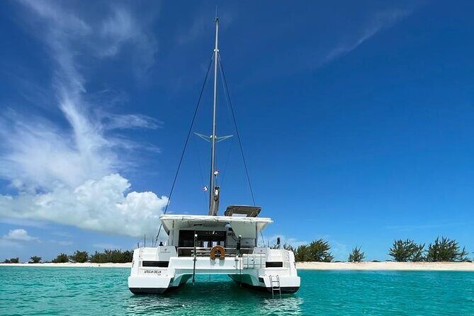 Private Afternoon Tour Catamaran 44 Big Ben - Mangrove Cay and the snorkel site: how customization can change the day