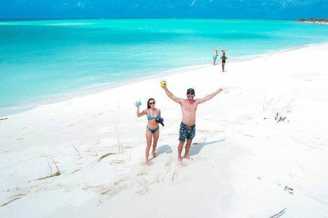 Private Boat Island Hopping & Snorkeling in Turks & Caicos 4Hrs - Little Water Cay and Half Moon Bay: rock iguanas plus real beach time