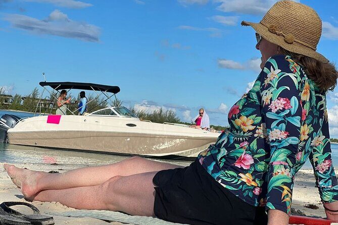 Private Half Day Charter Tour in Turks and Caicos - Little Water Cay (Iguana Island): a full hour with thousands of lizards