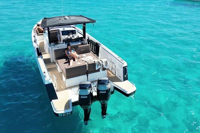 Private Morning Tour Fjord 38 Ben - Stop 4: Grace Bay Views and Optional Walking Along the Bay