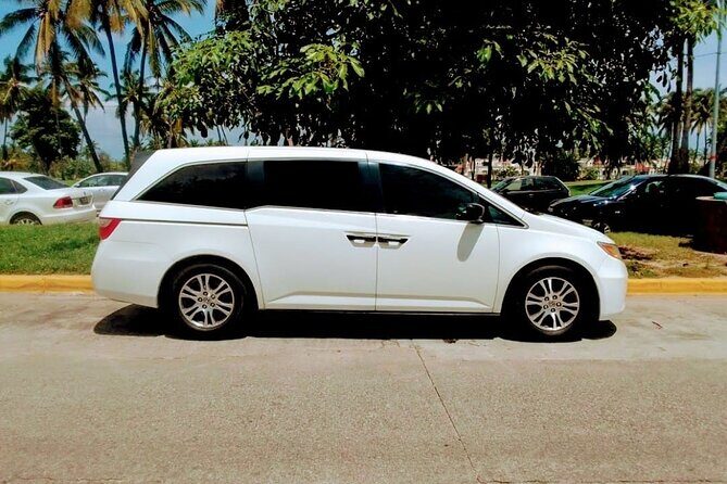 Providenciales Airport (PLS) to hotels or ferry -Arrival Transfer - A simple way to make it go smoothly