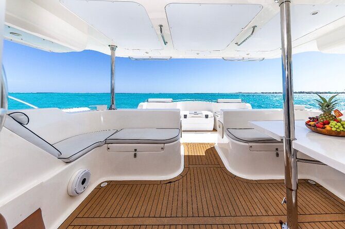 Turks and Caicos Full-Day Luxury Private Yacht Charter - The 10:00 start: timing, meeting point, and how the day flows